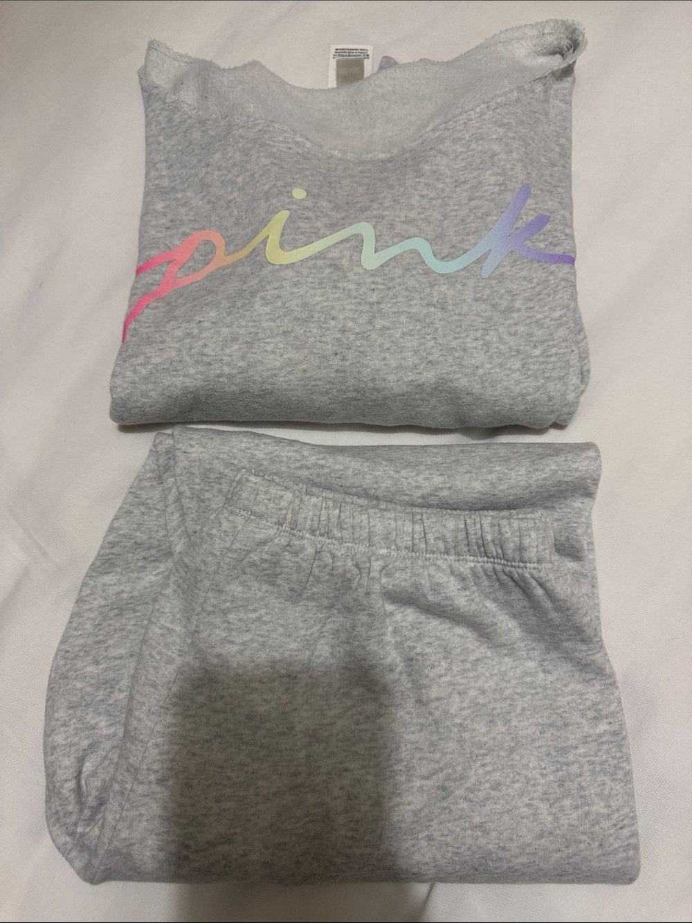 PINK Victoria's Secret Girls' Light Gray Sweat Set with Pastel Rainbow Logo - Picture 5 of 5